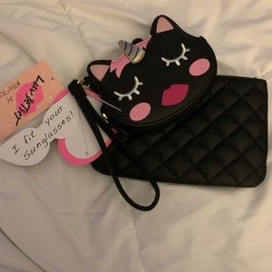 Betsey Johnson two piece wristlet